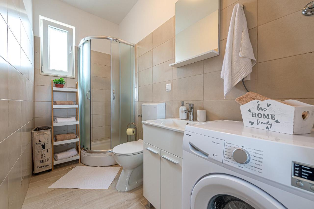 Apartmani Opg Dragoslavic Stara Vas Exterior photo